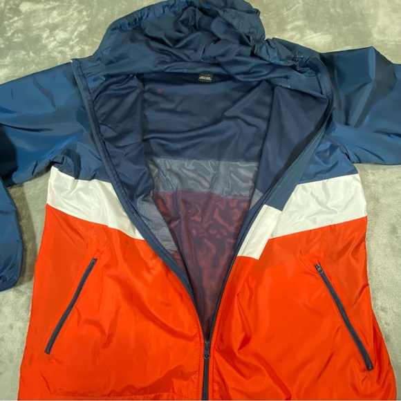 Russell Men’s Windbreaker Jacket XL Water Repel Secure Pocket Red White Blue NWT - Picture 6 of 14